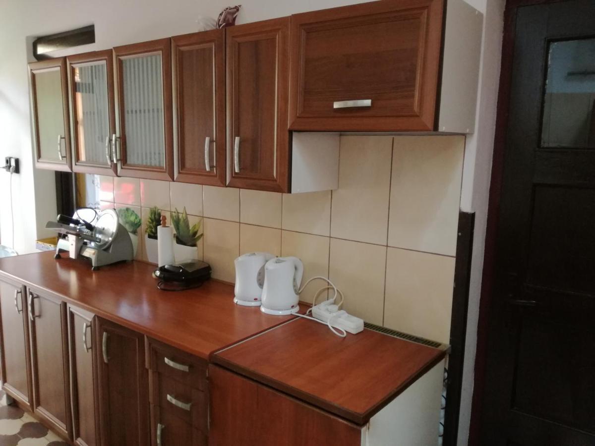 מלון שיופוק Polski Dom Wczasowy Nad Balatonem מראה חיצוני תמונה